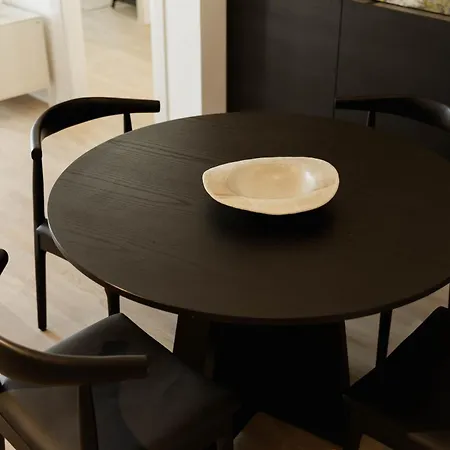 Апартаменты Minimalist Haven With Balcony And Garage Parking Place Сплит