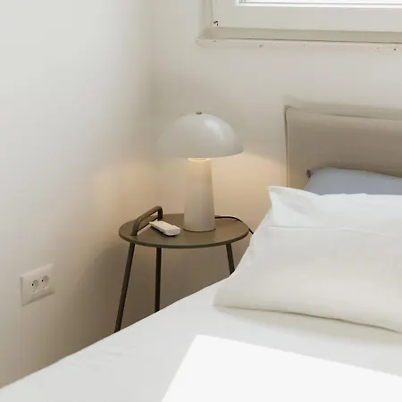 Апартаменты Minimalist Haven With Balcony And Garage Parking Place *